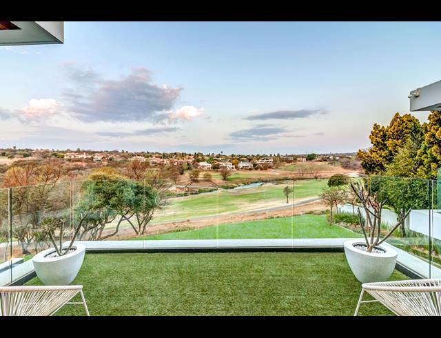 5 BEDROOM HOUSE FOR SALE IN DAINFERN GOLF ESTATE